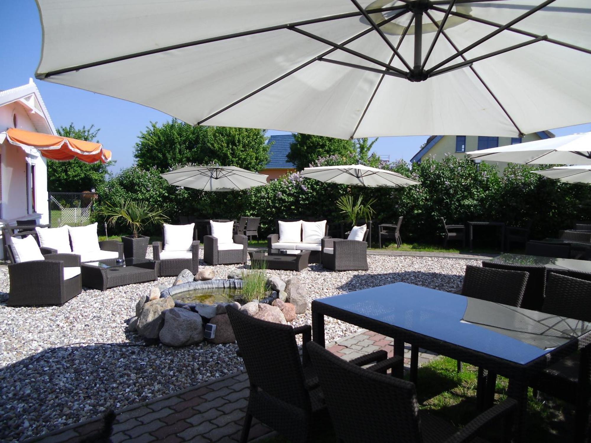 Strand-Hotel Lobbe Ngoại thất bức ảnh